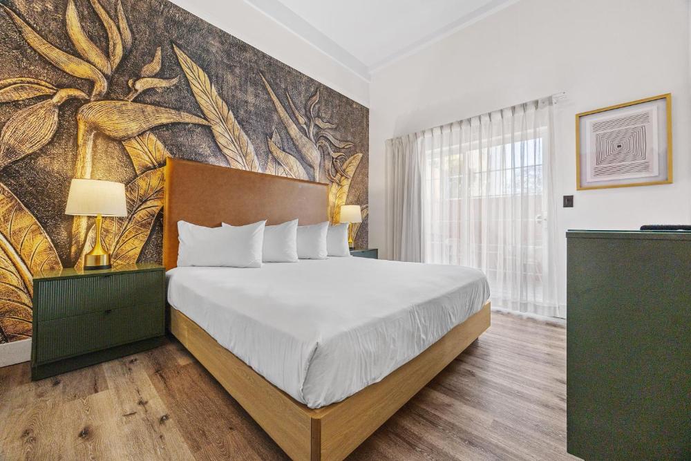 Nob Hill Hotel